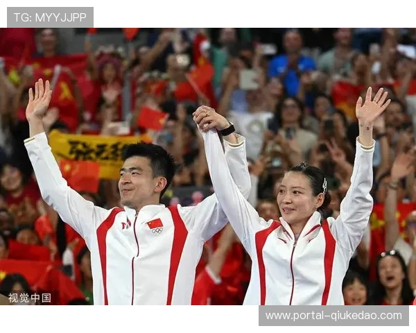 全运会混双决赛最后一球：雅思组合拥抱庆祝